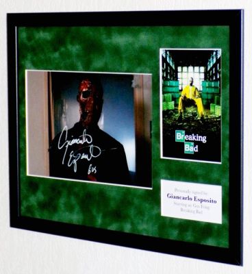 Breaking Bad - Giancarlo Esposito (Gus Fring) Premium Framed, signed, COA & Photo signing session | Catawiki