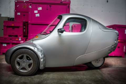 AUSTIN POWERS IN GOLDMEMBER CORBIN SPARROW CAR | Julien’s