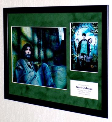 Harry Potter - Gary Oldman (Sirius Black) Framed, signed + Certificate of Authenticity | Catawiki