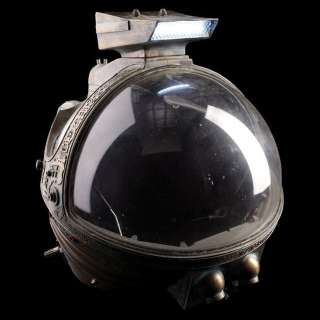 Alien (1979) | Replica Light-Up Spacesuit Helmet | Propstore