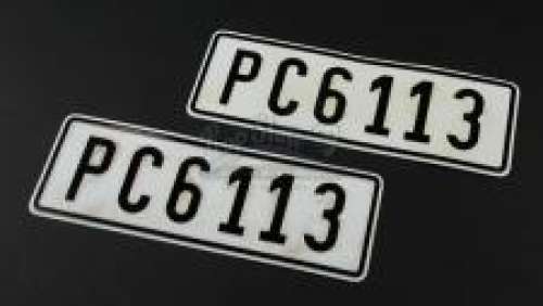 EVEREST (2015) - Lot 4 - Rob (Jason Clarke) and Jan Hall‘s (Keira Knightley) Car Licence Plates