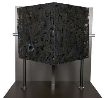 STAR TREK - FIRST CONTACT | 1996 JOHN EAVES BORG CUBE MODEL (WITH DVD) | Julien’s