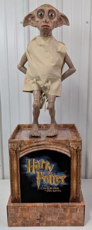 Lot 3273 - Life Size 2002 Harry Potter Dobby The House Elf Display Prop | misc / divers