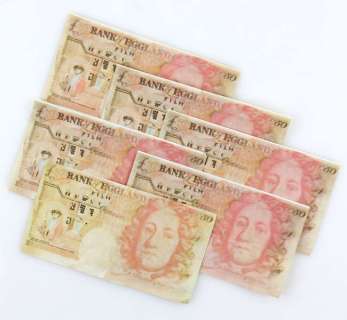 James Bond The World Is Not Enough (1999) Six prop £50 bank notes from the movie starring… | Ewbank’s