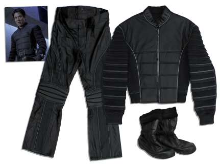 Jet Li Costume From His Blockbuster Action/Sci-Fi Thriller ‘‘The One‘‘