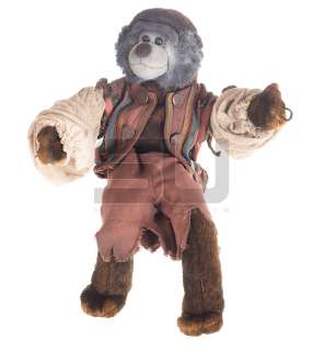 Pirates of the Caribbean: Curse of the Black Pearl - Jack the Monkey Stand In and Costume | ScreenUsed