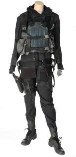 "Katniss Everdeen" combat ensemble with disguise robe from The Hunger Games: Mockingjay - Part 2. | Profiles in History