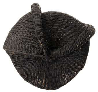 Lot 543 - ‘Baby Oswald Cobblepot‘ bassinet from Batman Returns.