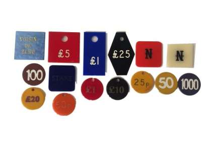 James Bond: Dr. No Le Cercle Table Signs Movie Props | Premiere Props