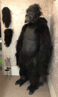 "Rise of the Planet of The Apes" Movie - Original screen-used 10pc Gorilla suit. Production spent ov | Direct Liquidation
