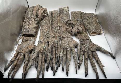 "Nancy Drew" - Wraith gloves - SCREEN USED | Direct Liquidation