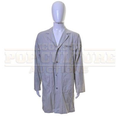 Lot 21 - The Amazing Spider-Man 2 – Oscorp Lab Coat - 58-19 | Icons of Pop Culture