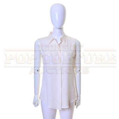 Lot 28 - Better Call Saul (TV) – Kim Wexler’s (Rhea Seehorn) Blouse -60-58 | Icons of Pop Culture