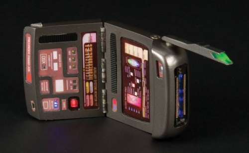 Starfleet XSL Medical Tricorder from Star Trek Voyager | Profiles in History