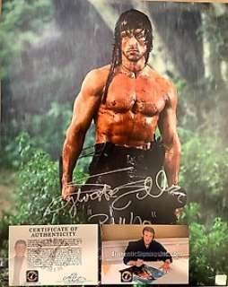 Rambo: First Blood Part II (1985) | Rambo: First Blood Part II (1985) - Signed by Sylvester Stallone - Authentic Signings Inc. with COA & Photo proof - Framed, No Reserve! | Catawiki