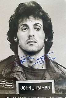 First Blood - Signed by Sylvester Stallone (John Rambo) - Authentic Signings Inc. with COA & Photo proof - Framed, No Reserve! | Catawiki