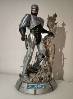 Robocop - Peter Weller as RoboCop - Custom made - 41 cm high - 1:4 | Catawiki