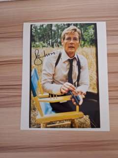 James Bond - Roger Moore as 007 (+2017) - signed with Certified Genuine bc holographie COA | Catawiki