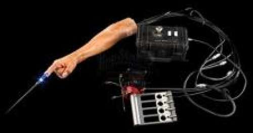 TERMINATOR 3: RISE OF THE MACHINES (2003) - Lot 513 - T-X (Kristanna Loken) Animatronic Arm