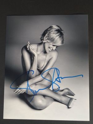 Basic Instinct, Casino, Total Recall - Signed by Sharon Stone, with Letter of Authenticity - Photo, Autograph | Catawiki