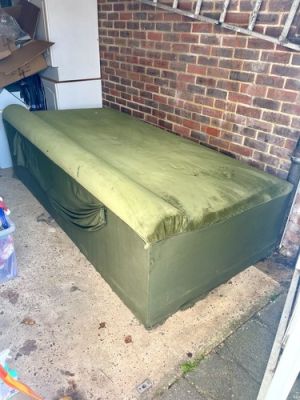 Large 8ft Day Bed Film Prop Sky TVs Britannia Green Velvet Roman Memorabillia | eBay Europe (Buy It Now)