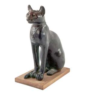 Lot 1262 - THE MUMMY - TOMB OF THE DRAGON EMPEROR: CAT STATUE PROP