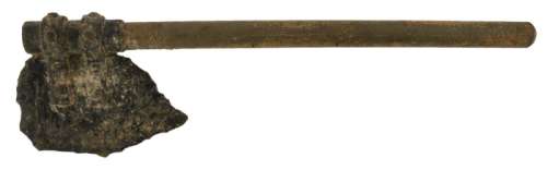 Lot 1121 - GAME OF THRONES: "BATTLE OF WINTERFELL" DRAGON GLASS AXE PROP