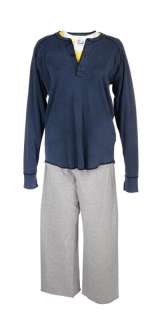 Lot 750 - SPANGLISH | TEA LEONI "DEBORAH CLASKY" ENSEMBLE