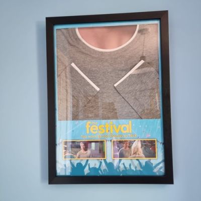 The Festival 2018 Joe Thomas Shirt Screen Used Movie Prop COA Inbetweeners | eBay Europe (Buy It Now)
