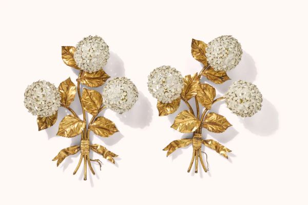 And Just Like That… | Lot #510 - Carrie Bradshaw’s Pair of Italian Gilt Tole Wall Sconces | Julien’s