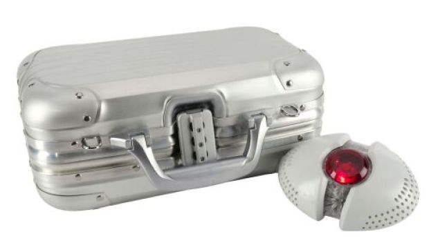 BATTLESTAR GALACTICA (T.V. SERIES, 2004-2009) - Lot #546 : Caprica-Six‘s (Tricia Helfer) Aluminum Purse with Light-Up Cylon Transponder Device