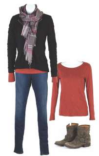 Lot 173 - Cassie (Chloe Grace Moretz) Hero Cafeteria Costume from The 5th Wave