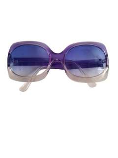 Lot 275 - Connie (Nia Vardalos) & Carla (Toni Collette) Movie Props