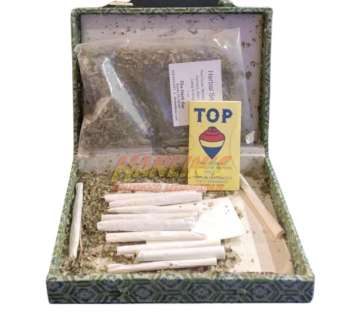 A Scanner Darkly (2006) - Ernie Luckman (Woody Harrelson) Weed Box | Hanlin Auction Service