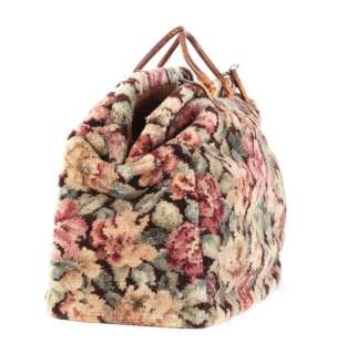 Lot 864 - Julie Andrews Mary Poppins signature carpet bag