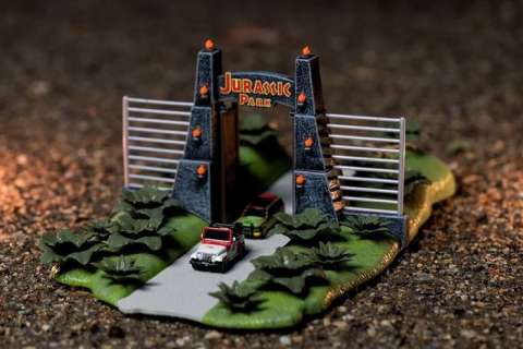 Jurassic Park Gates Scene Diorama (Mint Condition), Jurassic Park | Jurassic Park, Jurassic Park Gates scene diorama (mint condition) | Catawiki