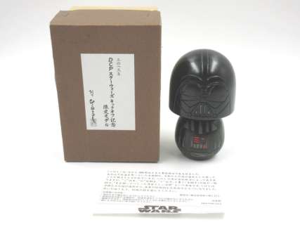 Darth Vader 2013 DCP Star Wars Kickoff memorial Limited Edition novelty model Kokeshi doll こけし - Wood - Usaburo 卯三郎 - Japan - Heisei period (1989-present) | Catawiki