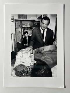 Alain Delon & Lino Ventura - "The Last Adventure" 1967 - Collector Image - Size 42x30 cm - 100% new - Gallery Stamp 1/20 - Never Exposed - Baryta - Flat shipped ! - No carton tube - Ready to Frame size A3 42x30 cm | Catawiki