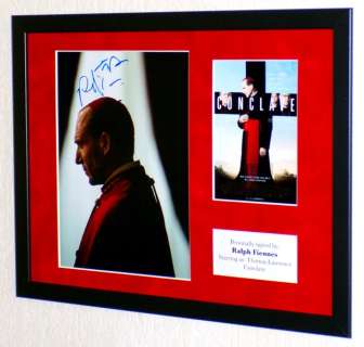 Conclave - Ralph Fiennes (Thomas Lawrence) Premium Framed, signed + COA | Catawiki