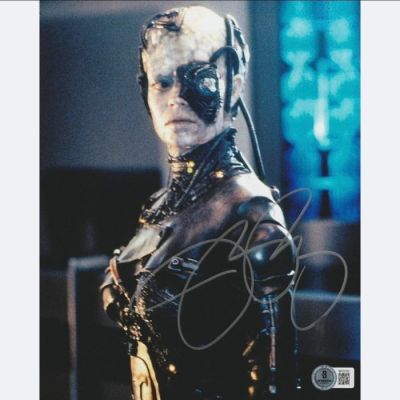 Star Trek - Signed by Jeri Ryan (Seven-of-Nine) | Catawiki