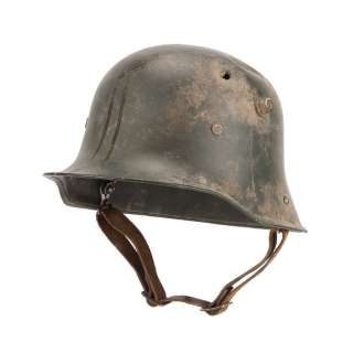 ALL QUIET ON THE WESTERN FRONT (2022) - Lot 22 - Paul Baumer‘s (Felix Kammerer) Screen-and photo-matched Helmet
