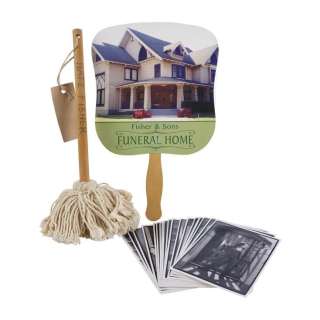 SIX FEET UNDER (2001) - Lot #1525 : Nate Fisher‘s (Peter Krause) Screen-Matched Mop with Claire Fisher‘s (Lauren Ambrose) Photos and "Fisher & Sons" Fan