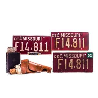 Fargo Rabbi Milligan Ben Whishaw Screen Used Holster Book Knive & License Plate Ss 4 | VIP Fan Auctions