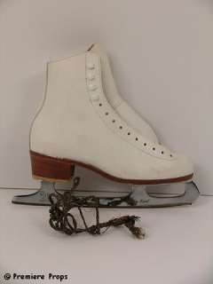 Tom Hanks Castaway Ice Skate & Necklace | Premiere Props