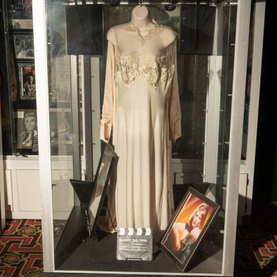Faye Dunaway Evita Peron Gown | Other auctions