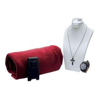 Joe Cabuk Wilbur Fitzgerald Screen Used Necklace Watch Phone Holder & Blanket Sc 28201250 | VIP Fan Auctions