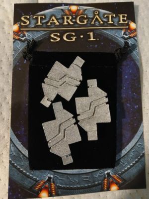 STARGATE SG1 Replicator block Original Prop. 3-pack. Screen USED - COA Legends