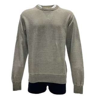 Lot 93 - The Boys in the Boat Joe Rantz‘s Callum Turner Pull-Over Sweatshirt, Elastic Waist Shorts & Socks