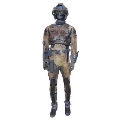 Masters of the Universe (1987) | Lot 397 : Battle-Damaged Eternian Soldier Ensemble | Propstore