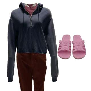 Everything Everywhere All at Once Joy Wang / Jobu Tupaki (Stephanie Hsu) Screen Worn Hoodie, Shirt, Pants & Sandals Ch 19, 23 & 26 Sc Multiple | VIP Fan Auctions